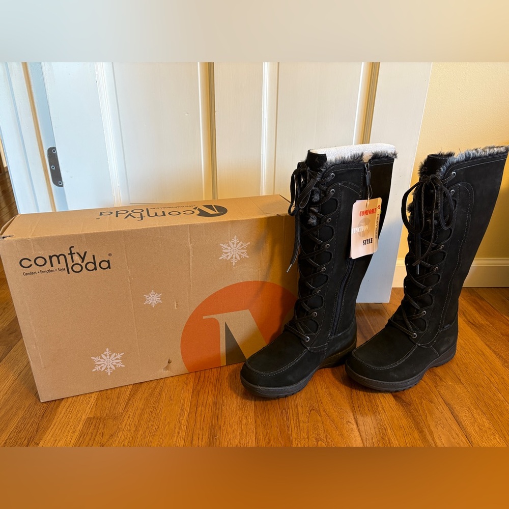 Comfy Moda Winter Warsaw Boots. Waterproof. 
Never Worn